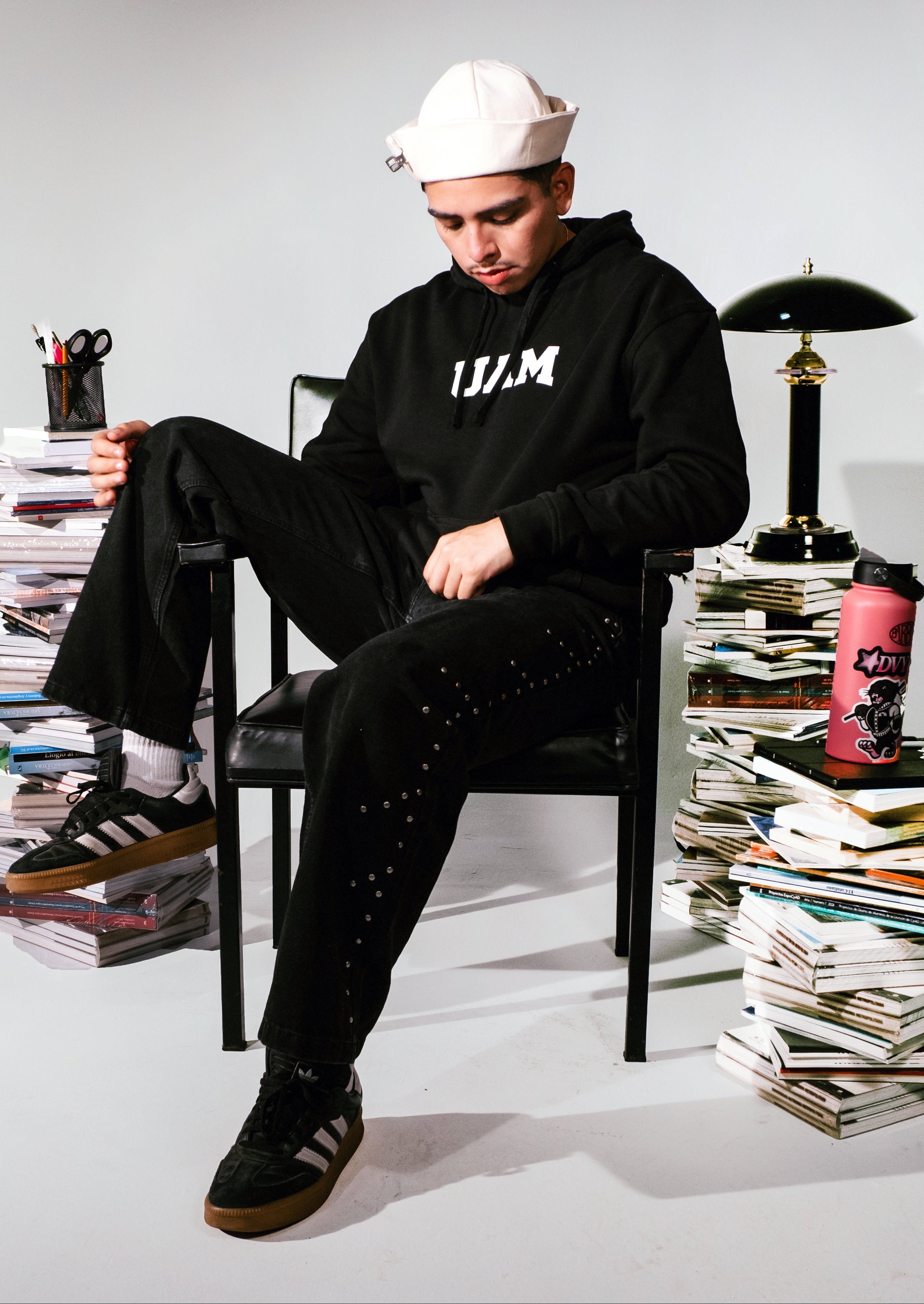 La Hoodie Institucional